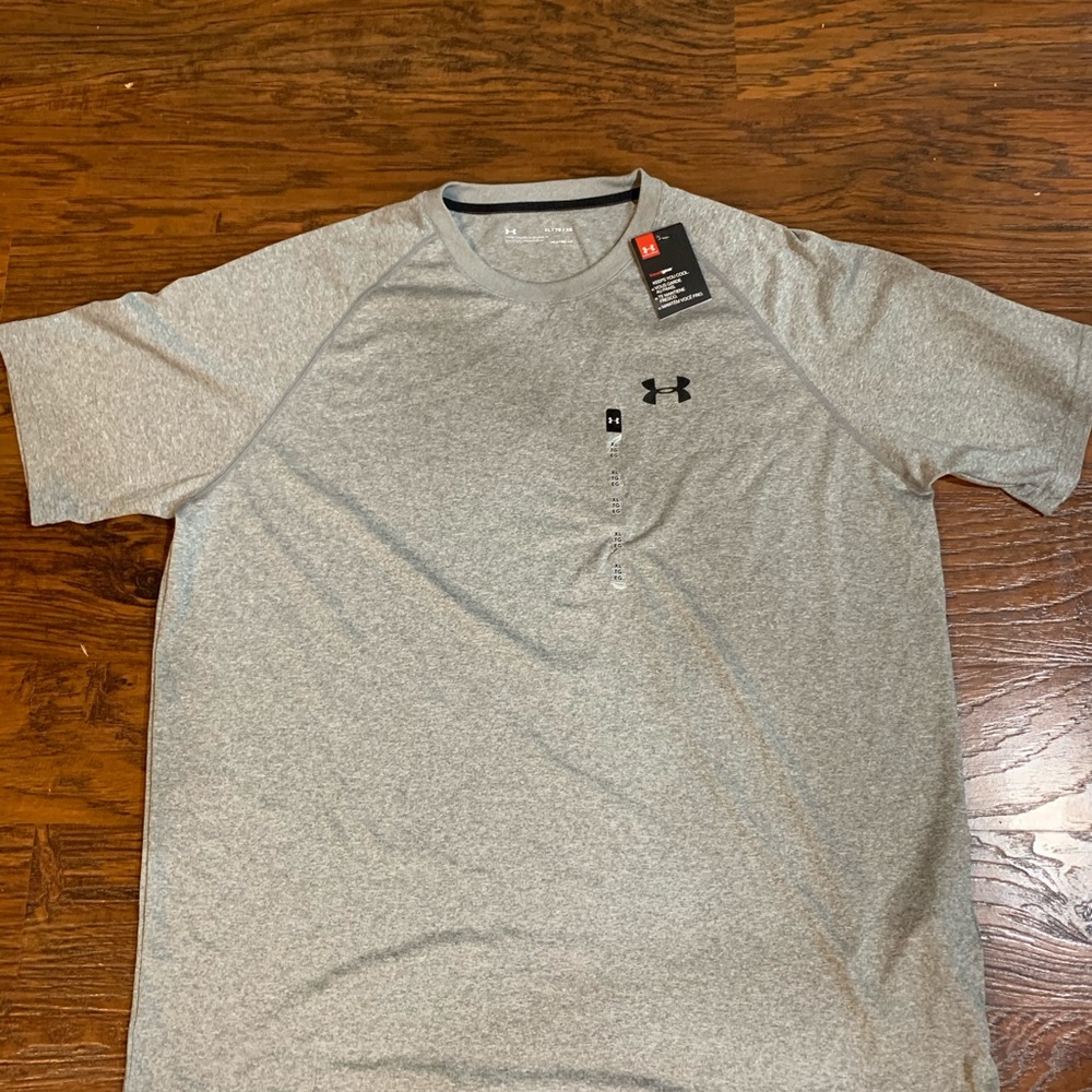 Under Armour tech tee. Size XL